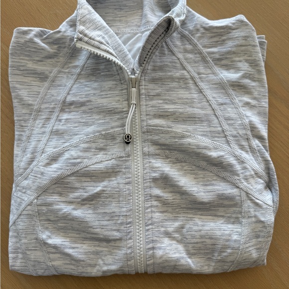lululemon Define Jacket - Picture 6 of 6